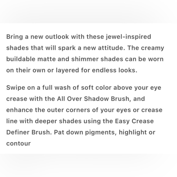 COMPLEX CULTURE Future’s So Bright Eyeshadow Palette - Picture 5 of 5